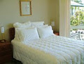 Acacia Bay Lodge Bed and Breakfast image 4
