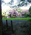 Hamilton Riverside French Provincial Villa Accommodation image 1