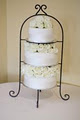 Jennifer Lindsay Wedding Cakes and Flowers logo
