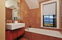 Platinum Queenstown Luxury Villas image 7