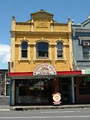 Bungalow Bills Guitar Store image 1